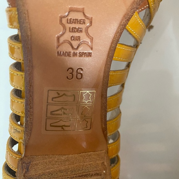 MINE DE RIEN PEEP TOE PUMPS - Picture 9 of 9